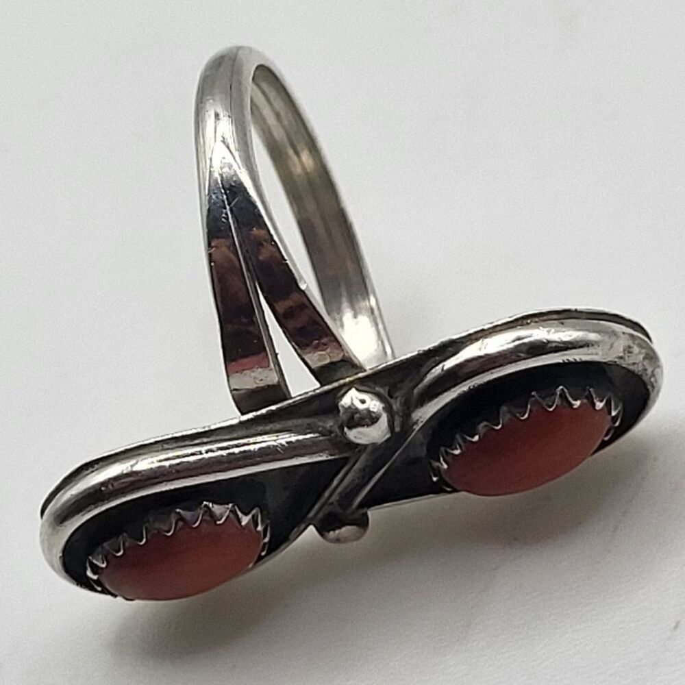 Old Vintage Navajo Sterling Silver Tear Drop Coral Ring Size 6.5 - Picture 3 of 4